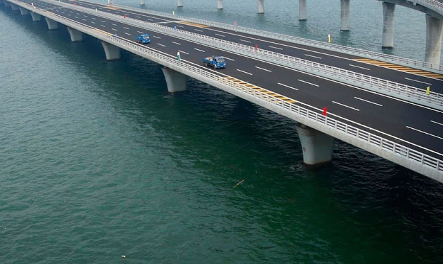 Nigerian Man Who Jumped Into Lagos Lagoon Identified Dnb Stories