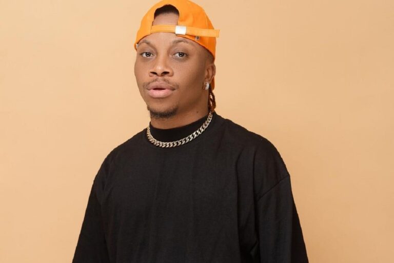 Full biography of Nigerian singer Oxlade and other facts about him