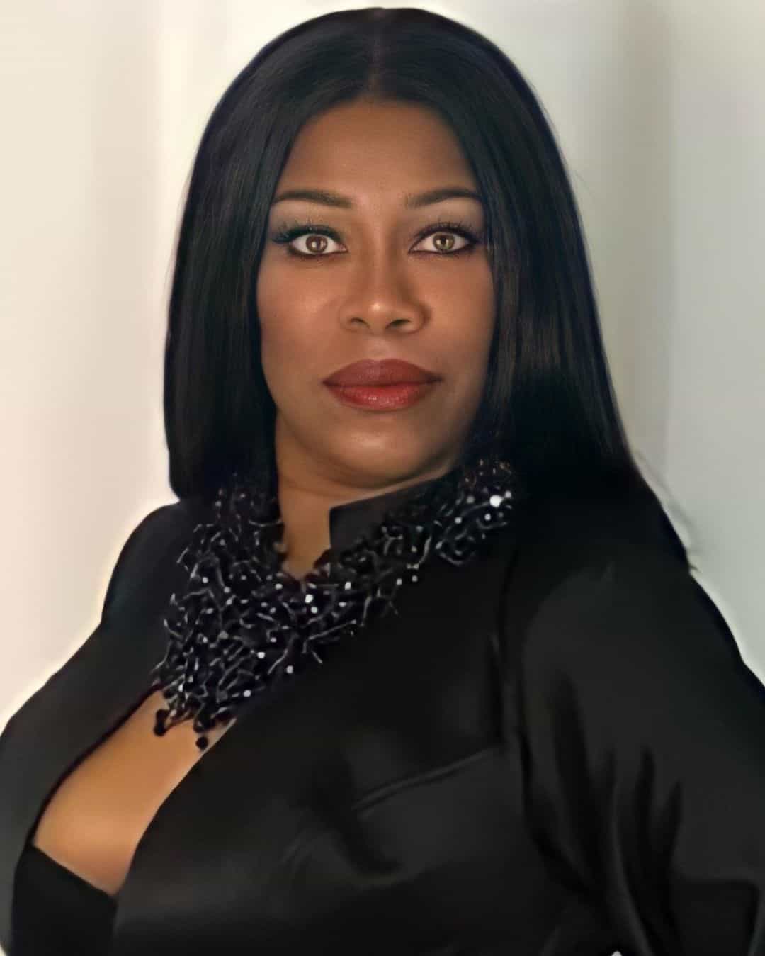 Regina Askia celebrates 53rd birthday with lovely photos - DNB Stories ...