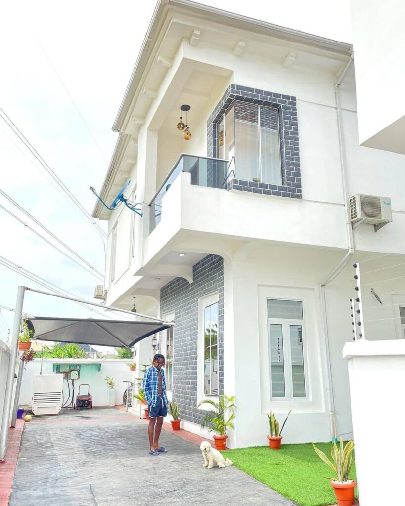 Nigerian musician Fireboy DML buys a new house in Lagos - DNB Stories Africa