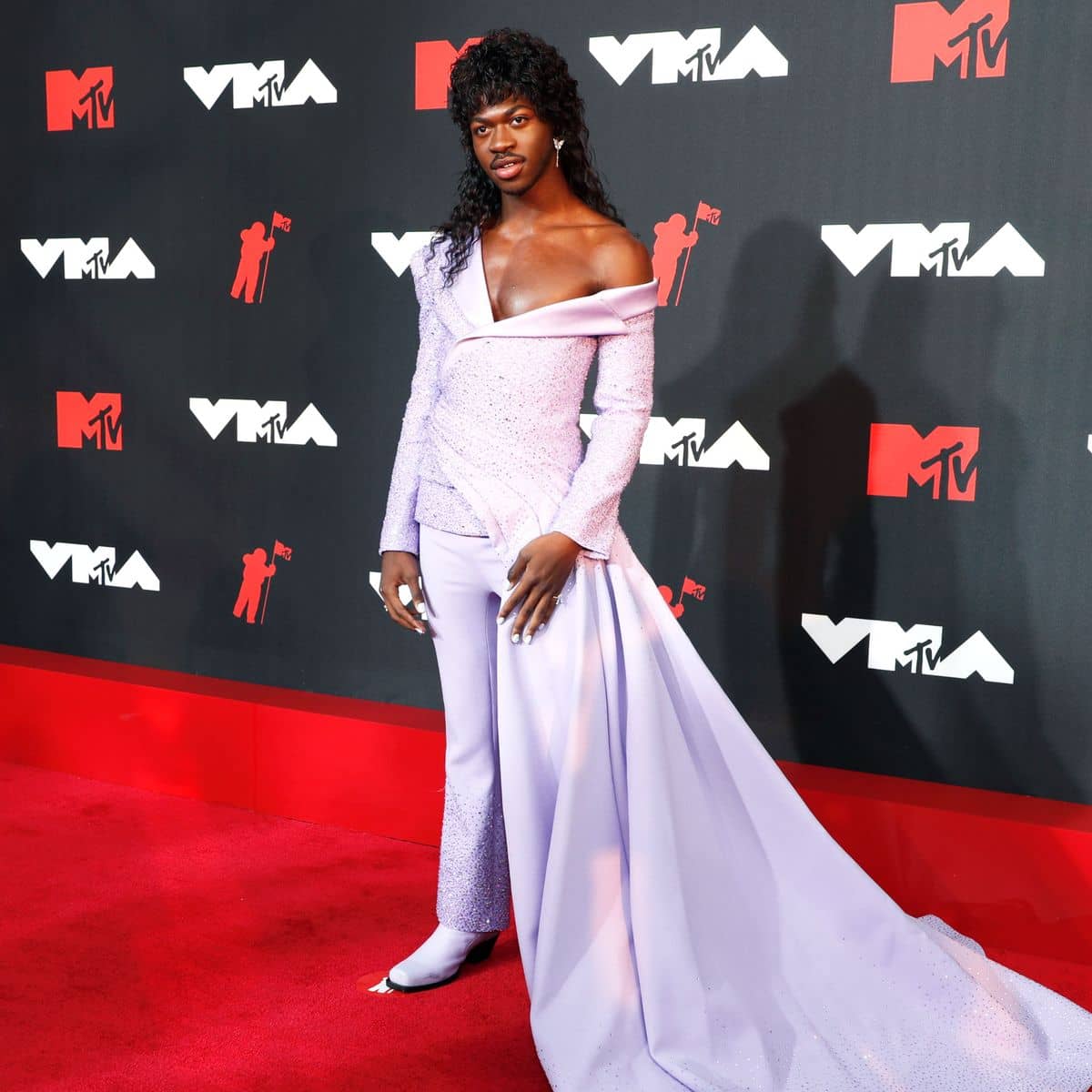 Lil Nas X 2021 MTV VMAs Red Carpet Outfit 5