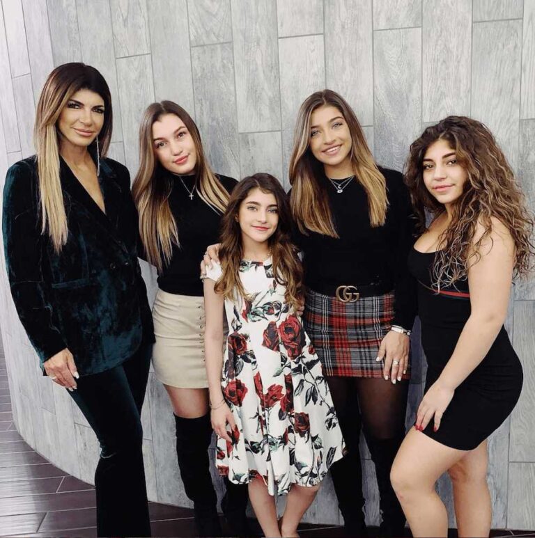 All About Teresa Giudice's Marriage, Husband And Kids - DNB Stories Africa