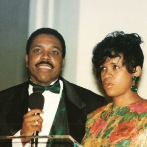 All about Creflo Dollar's marriage, wife and children - DNB Stories Africa