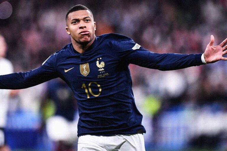 All about Kylian Mbappé's family, marriage, wife and kids - DNB Stories ...