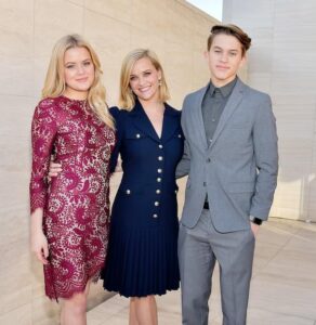 All about Deacon Phillippe - Reese Witherspoon's son - DNB Stories Africa