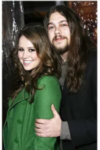 Jane Erin Carrey Biography: Family, Marriage, Husband, Kids - DNB