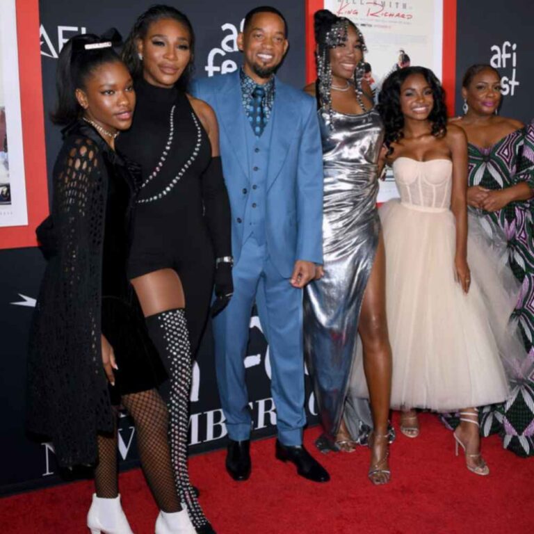 Aunjanue EllisTaylor's Biography Age, Family, Marriage, Husband, Kids(02)